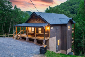 New Freedom Cabin with Large Deck